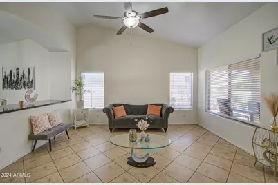 8146 W Hilton Avenue, Phoenix, AZ 85043 - Photo 7