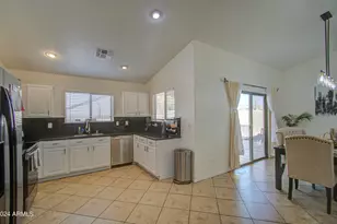 8146 W Hilton Ave, Phoenix, AZ 85043 - Photo 13