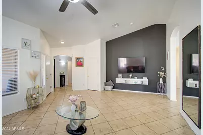 8146 W Hilton Avenue, Phoenix, AZ 85043 - Photo 5