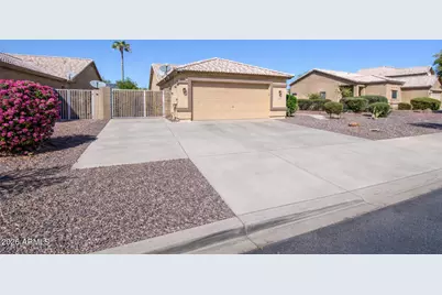 8146 W Hilton Avenue, Phoenix, AZ 85043 - Photo 1