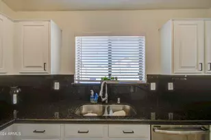 8146 W Hilton Ave, Phoenix, AZ 85043 - Photo 11