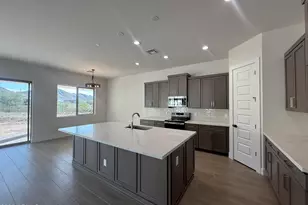 11715 S 39th Ave, Laveen, AZ 85339 - Photo 9