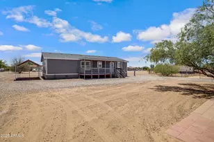 10438 E Bella Ln, San Tan Valley, AZ 85143 - Photo 33