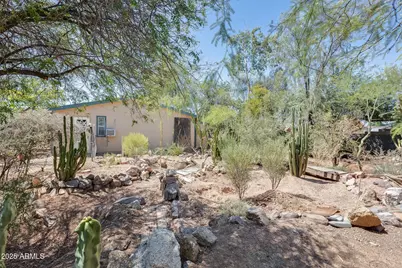 3702 W Abraham Lane, Glendale, AZ 85308 - Photo 5