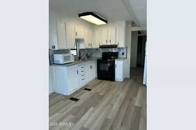 106 E Hedge Drive, Florence, AZ 85132 - Photo 3