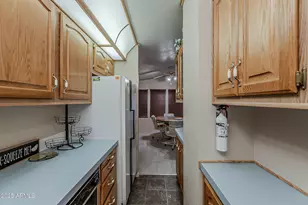 17200 W Bell Rd, Surprise, AZ 85374 - Photo 19