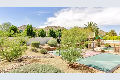 8818 N 47th Place, Phoenix, AZ 85028 - Photo 37