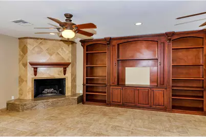 8818 N 47th Place, Phoenix, AZ 85028 - Photo 11