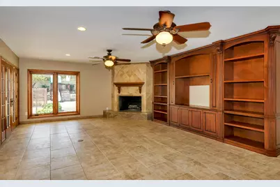 8818 N 47th Place, Phoenix, AZ 85028 - Photo 9