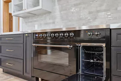 230 W Morten Avenue, Phoenix, AZ 85021 - Photo 33