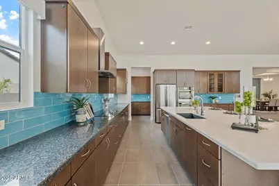 9527 S 13th Way, Phoenix, AZ 85042 - Photo 9