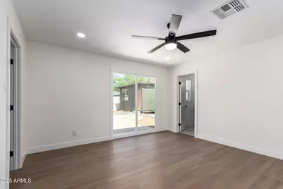 5724 N 13th Place, Phoenix, AZ 85014 - Photo 17