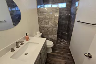 11401 S Shoshoni Dr, Phoenix, AZ 85044 - Photo 25