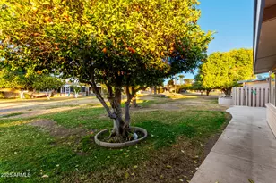 11024 W Peoria Ave, Sun City, AZ 85351 - Photo 33