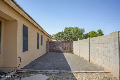 10717 E Cliffrose Lane, Florence, AZ 85132 - Photo 9