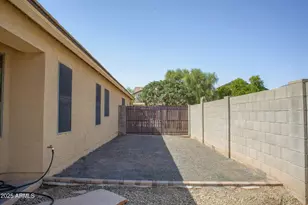 10717 E Cliffrose Ln, Florence, AZ 85132 - Photo 9