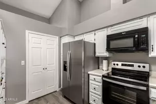 1718 S Longmore, Mesa, AZ 85202 - Photo 13