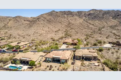 1706 W Western Star Boulevard, Phoenix, AZ 85041 - Photo 53