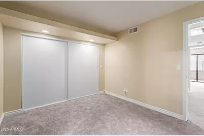3405 W Danbury Drive #D121, Phoenix, AZ 85053 - Photo 17