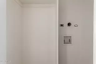 3405 W Danbury Dr, Phoenix, AZ 85053 - Photo 19