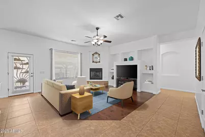 1324 W Lavitt Lane, Phoenix, AZ 85086 - Photo 7