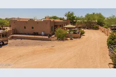 1324 W Lavitt Lane, Phoenix, AZ 85086 - Photo 43