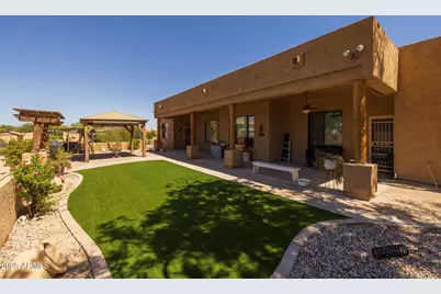 1324 W Lavitt Lane, Phoenix, AZ 85086 - Photo 35