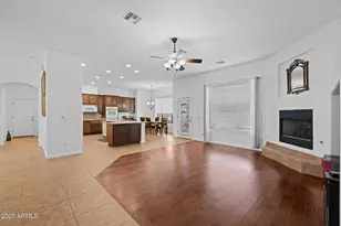 1324 W Lavitt Ln, Phoenix, AZ 85086 - Photo 11