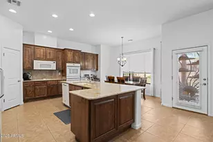 1324 W Lavitt Ln, Phoenix, AZ 85086 - Photo 13