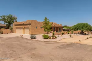 1324 W Lavitt Ln, Phoenix, AZ 85086 - Photo 3