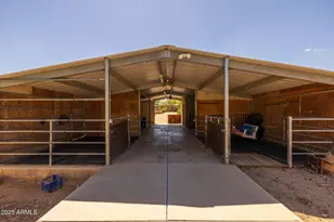 1324 W Lavitt Ln, Phoenix, AZ 85086 - Photo 55