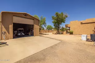 1324 W Lavitt Ln, Phoenix, AZ 85086 - Photo 57