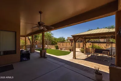 1324 W Lavitt Lane, Phoenix, AZ 85086 - Photo 37