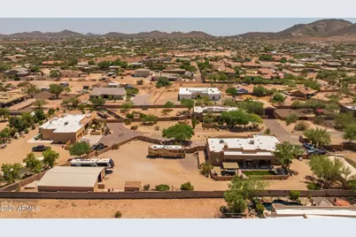 1324 W Lavitt Lane, Phoenix, AZ 85086 - Photo 49