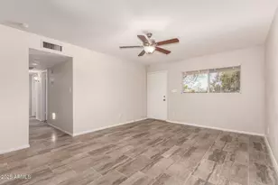 2112 W Dahlia Dr, Phoenix, AZ 85029 - Photo 5