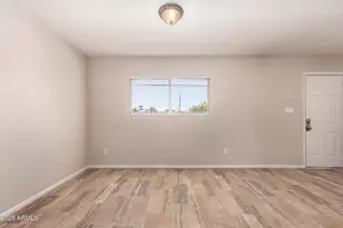 2112 W Dahlia Dr, Phoenix, AZ 85029 - Photo 7