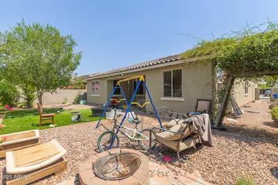 18328 W Saguaro Lane, Surprise, AZ 85388 - Photo 25