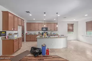 18328 W Saguaro Ln, Surprise, AZ 85388 - Photo 11