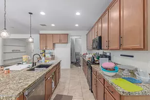 18328 W Saguaro Ln, Surprise, AZ 85388 - Photo 13