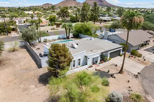 842 E Village Circle, Phoenix, AZ 85022 - Photo 1