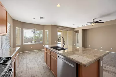 949 E Indian Wells Place, Chandler, AZ 85249 - Photo 7