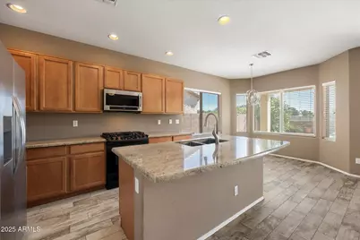 949 E Indian Wells Place, Chandler, AZ 85249 - Photo 9