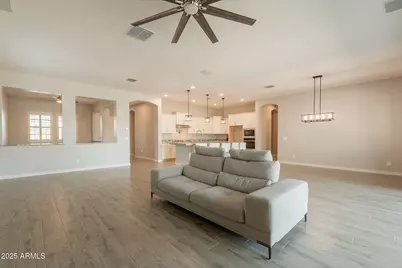 18046 N Stonegate Road, Maricopa, AZ 85138 - Photo 7