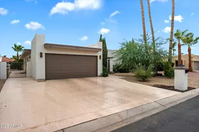 10421 E Silvertree Drive, Sun Lakes, AZ 85248 - Photo 29