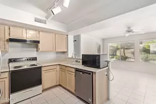 1310 E Angela Dr, Phoenix, AZ 85022 - Photo 11