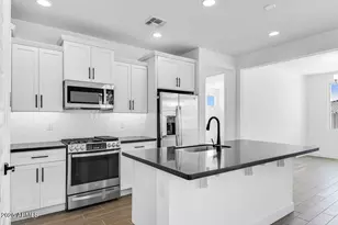 18147 W Hiddenview Dr, Goodyear, AZ 85338 - Photo 7