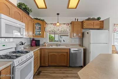 2054 N Thornton Road #125, Casa Grande, AZ 85122 - Photo 9