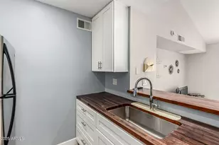 8055 E Thomas Rd, Scottsdale, AZ 85251 - Photo 19