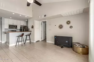 8055 E Thomas Rd, Scottsdale, AZ 85251 - Photo 11