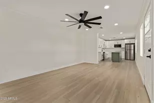 9845 N 15th Ave, Phoenix, AZ 85021 - Photo 9